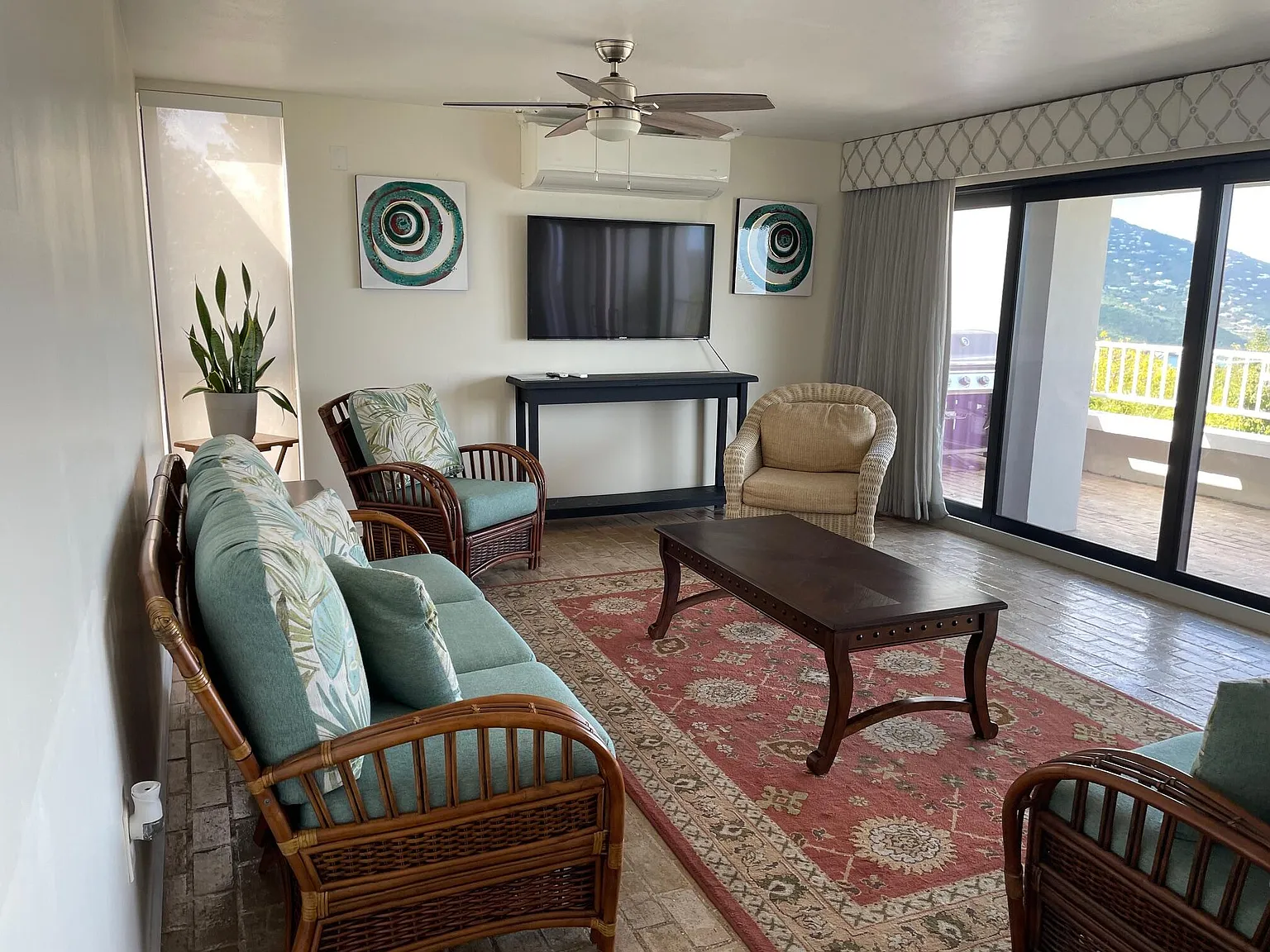 2 bed, 1200 sqft, $4,000 — Photo 1