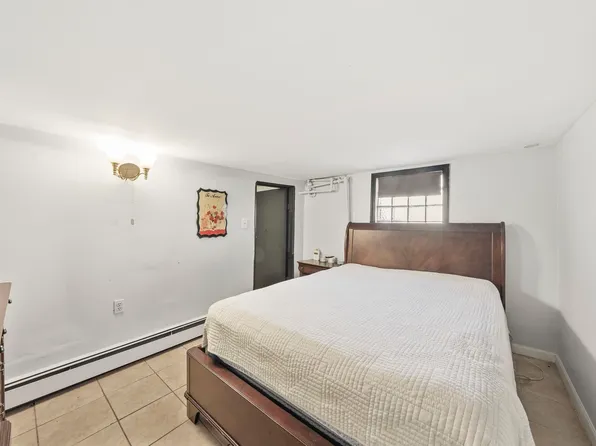 4616 Meadowview Avenue image 15 of 29