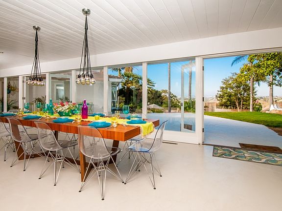 4th image of 8031 La Jolla Scenic Dr N