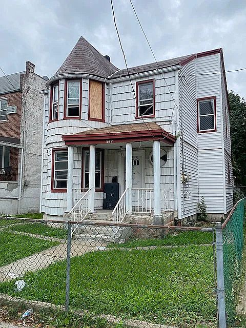1st image of 1672 E 48th St #1
