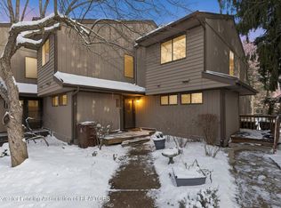 2446 S Wild Blossom Ct, East Lansing, MI 48823