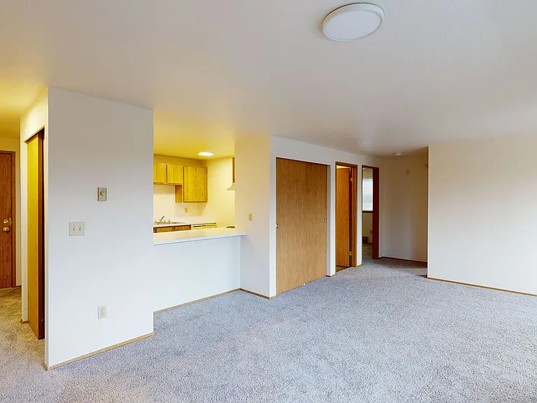 Kelly Anne Apartments — Photo 48