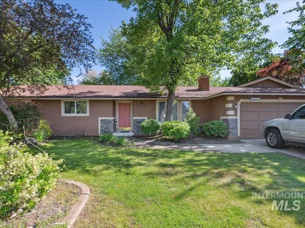 9709 W McMillan Rd, Boise, ID 83704