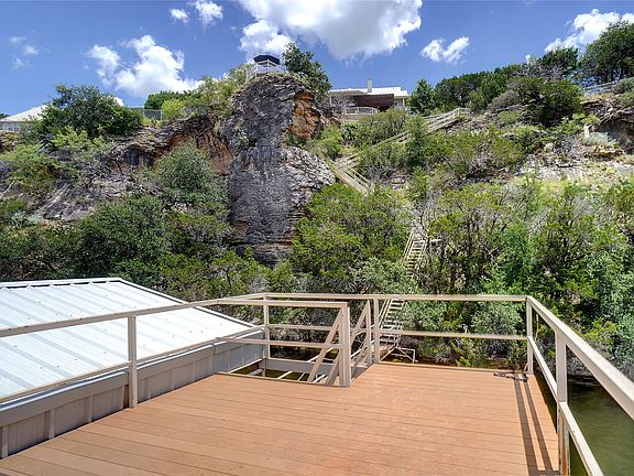 5th image of 1003 Mesquite Rdg