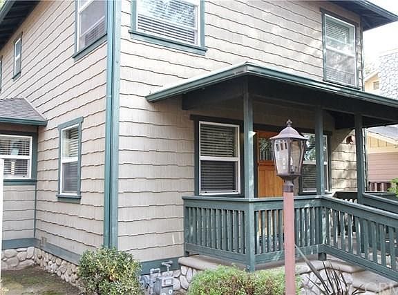 2nd image of 729 Montana St