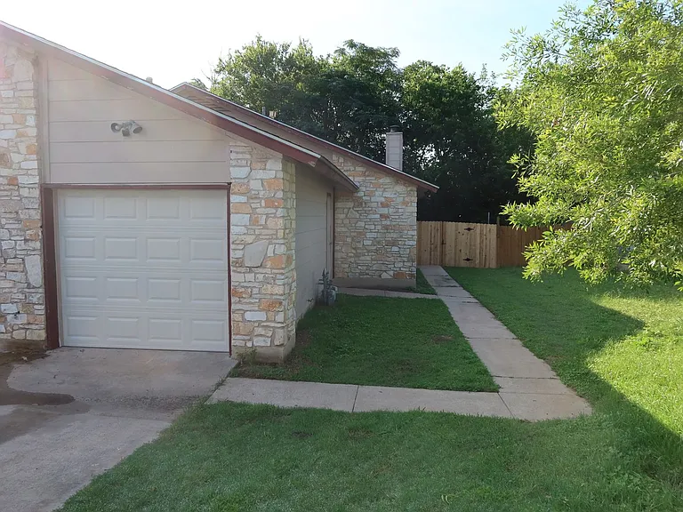 9607 Aberdeen Way #B — Photo 29