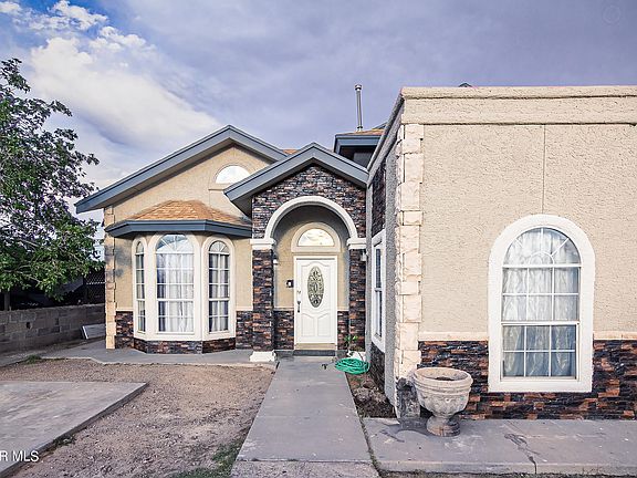 2nd image of 825 Delhi Dr