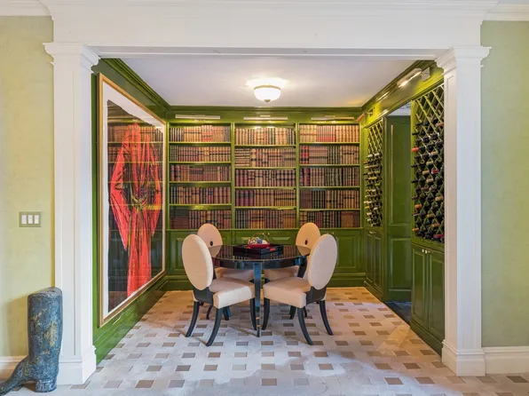 333 East 57th Street image 4 of 8