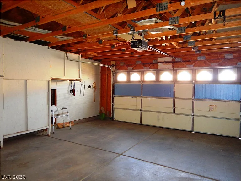 693 Salt Flats Cir — Photo 34