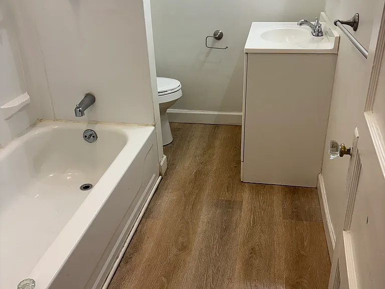 1115 Wayne Ave — Photo 10