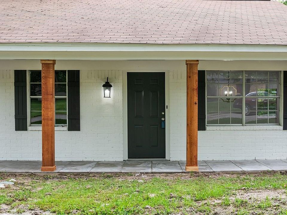 1st image of 1252 Edgewood Cir