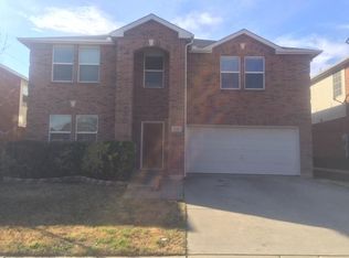 7537 Almondale Dr, Fort Worth, TX 76131