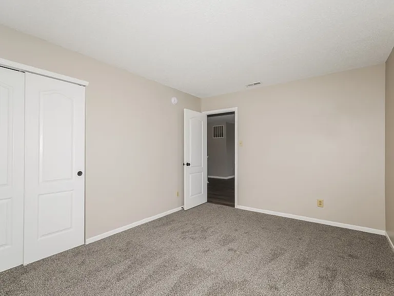 8234 Gathering Cir — Photo 9