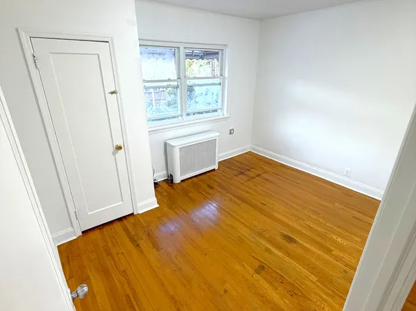 94-07 Alstyne Avenue image 12 of 19