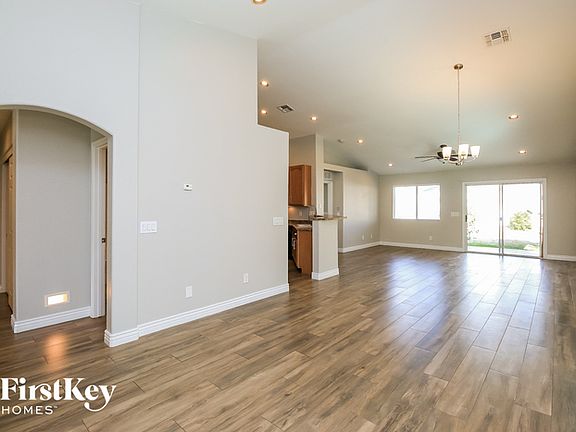 5th image of 4742 E Meadow Land Dr