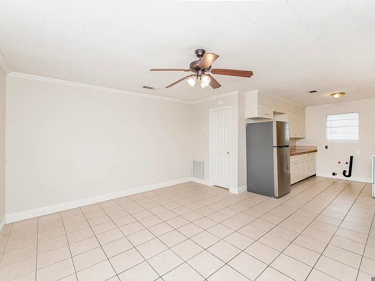 27859 Frindik Ln #4 — Photo 3