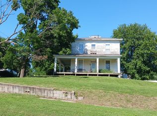 512 Nebraska St, Mound City, MO 64470