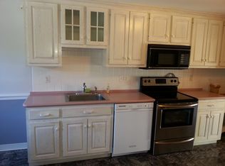 424 Coppermill Rd, Wethersfield, CT 06109