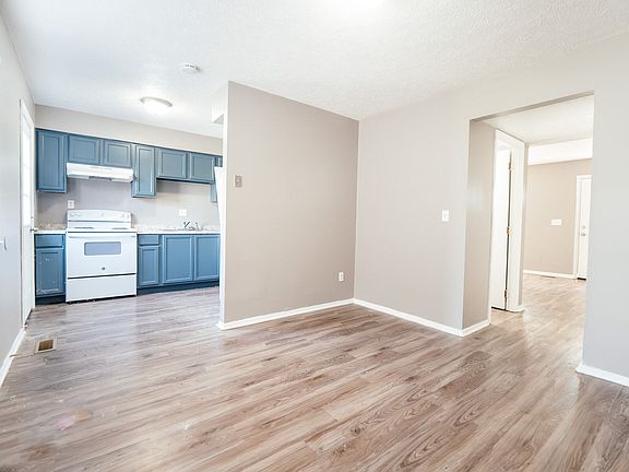 2nd image of 10893 Birchridge Dr #10929