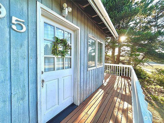 2nd image of 195 Ocean Lake Way SW