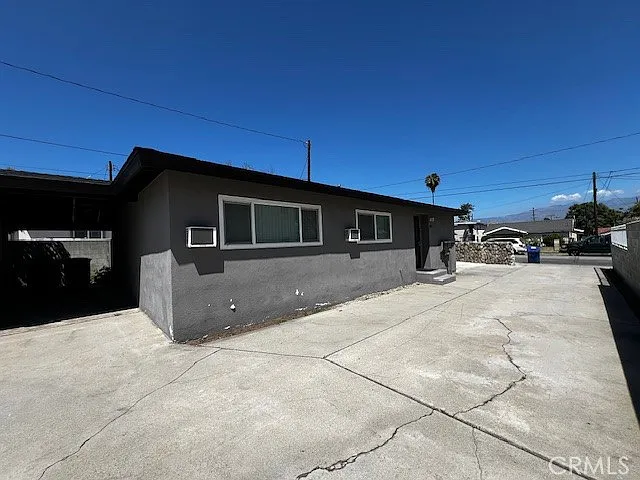 3 bed, 1.5 bath, 1200 sqft, $3,000 — Photo 2