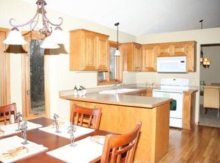 5594 Alameda St, Shoreview, MN 55126