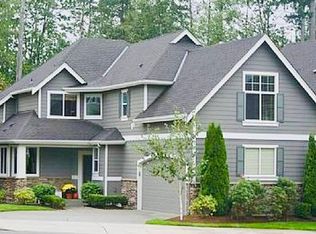 2883 NE Logan St, Issaquah, WA 98029