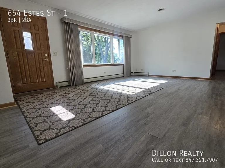 654 Estes St #1 — Photo 2