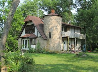 1155 Stone Dr, West Alexandria, OH 45381