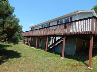 3048 Purvis Rd, Sunrise Beach, MO 65079