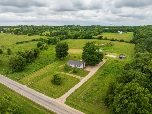 26502 S Blinker Light Rd, Harrisonville, MO 64701
