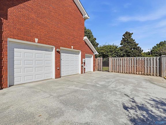 2nd image of 1906 Colony Way SW