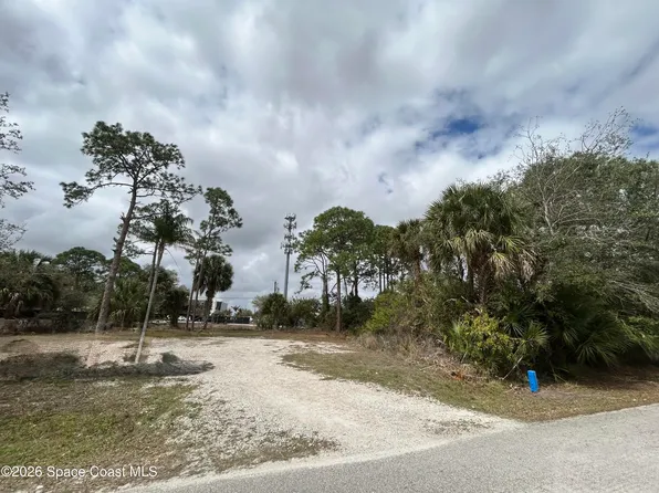 126 Deauville Ave SE, Palm Bay, FL 32909