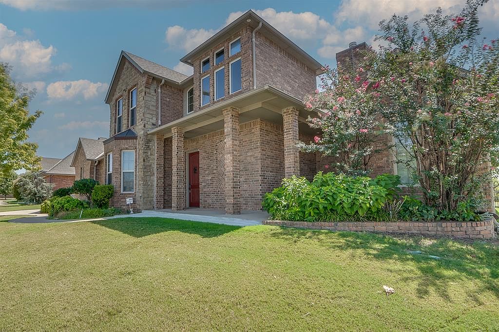 1400 Sawgrass Dr — Cobblestone Creek Golf Club