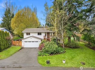 8436 NE 143rd St, Kenmore, WA 98034