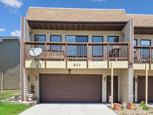 823 Sonya Dr, Waterloo, IA 50702