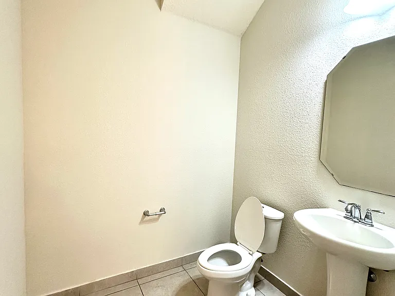 9980 Eagle Creek Center Blvd — Photo 7