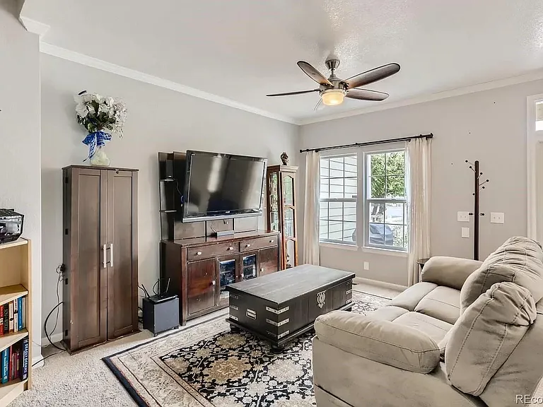 1503 Gold Hill St — Photo 3