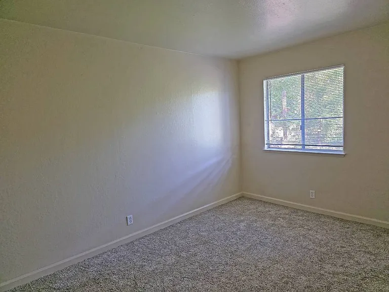 3572 Terrace Way — Photo 8