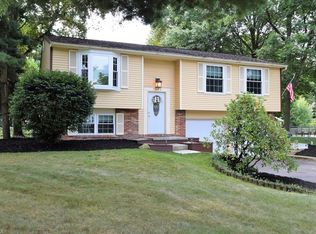 7894 Raglan Dr NE, Warren, OH 44484