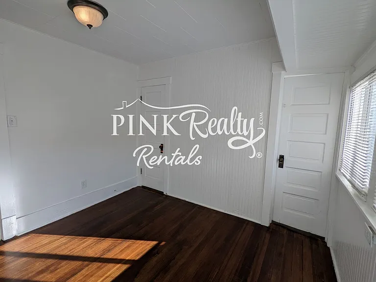 118 Lafayette Rd — Photo 24