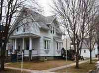 404 3rd Ave SW, Dyersville, IA 52040