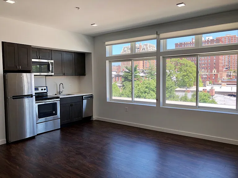 824 N Calvert St — Photo 21