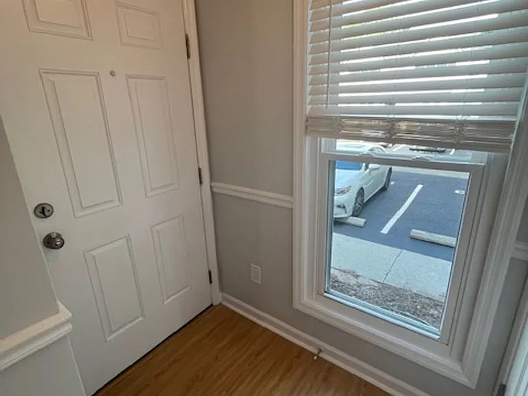 1843 Savannah Ct — Photo 39