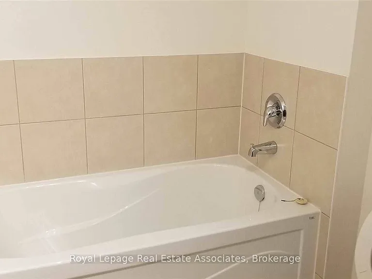 5749 Retreat St — Photo 14
