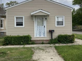 829 Elizabeth St, Joliet, IL 60435