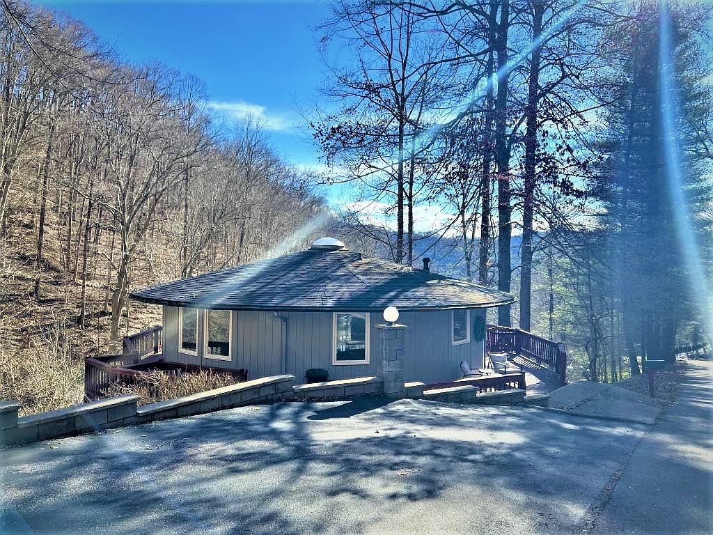 258 Foxcroft Ln, Pikeville, KY 41501 MLS 118057 Zillow