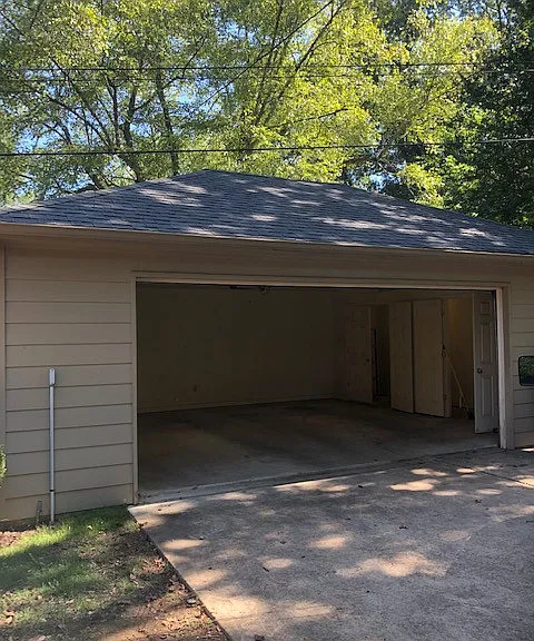 190 Eastland Dr — Photo 5