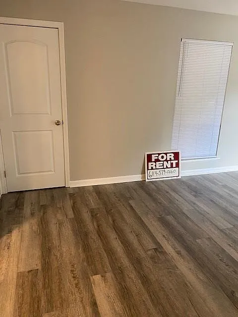 1085 Merrimar Cir N — Photo 3