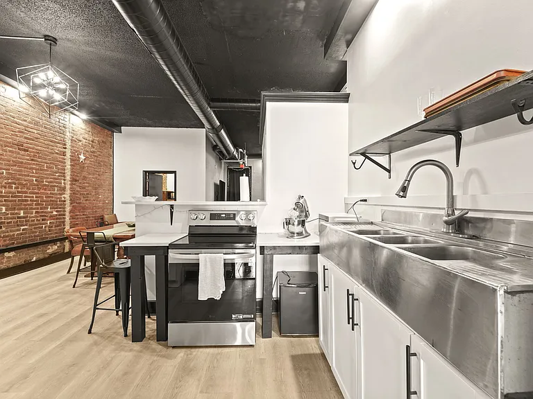 136 Court St #2 — Photo 8